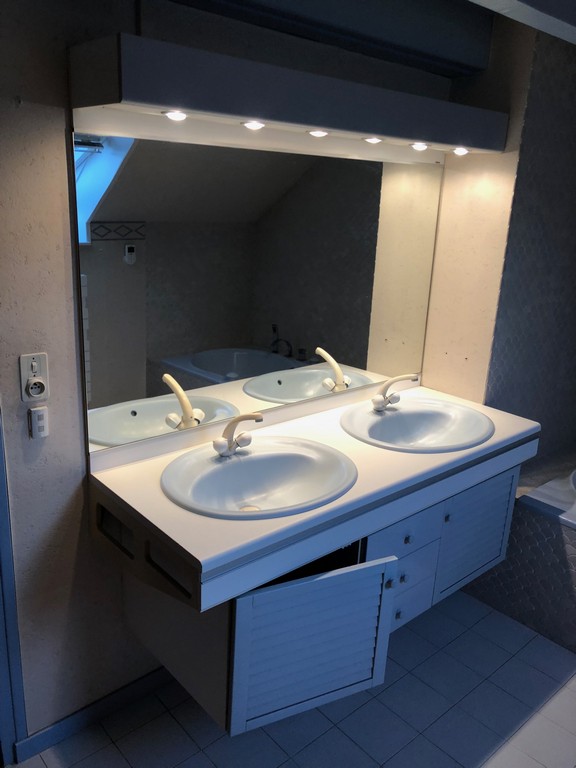 Salle de Bain (Prevessin)